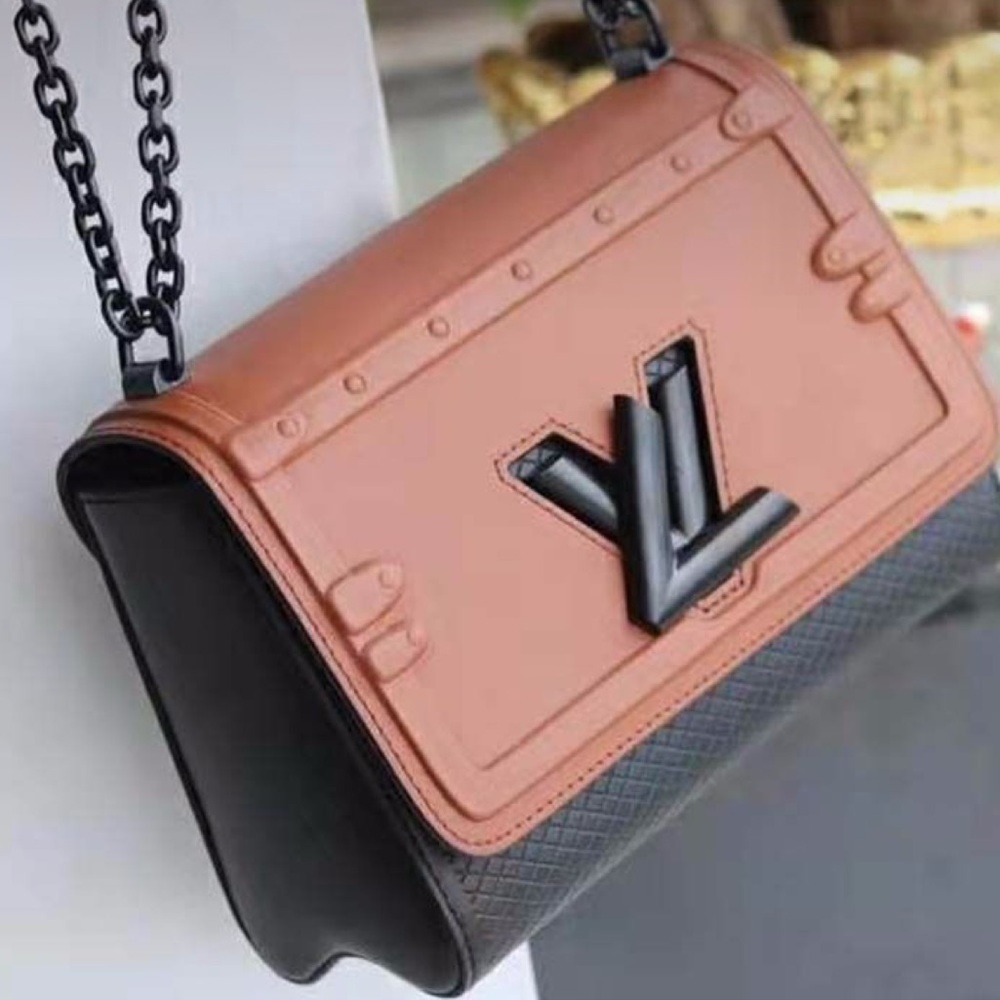 LV Twist MM Chain bag Cowhide Leather